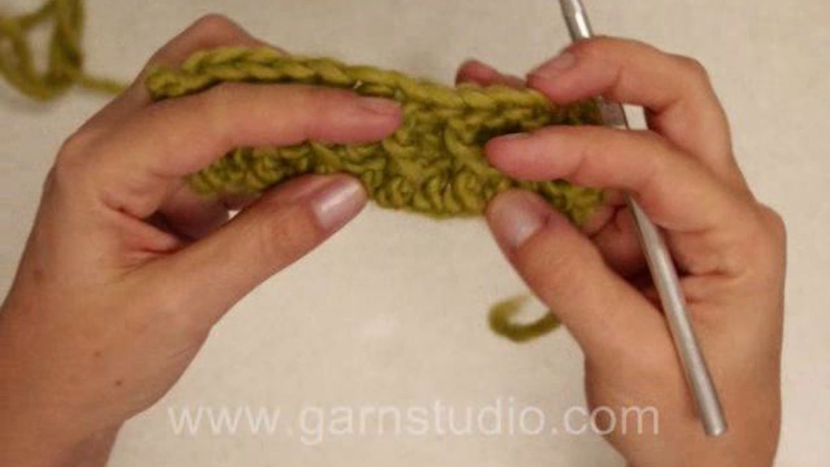 How to crochet a relief pattern (aka raised crochet)
