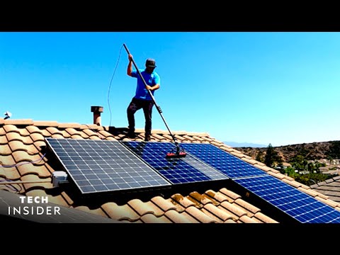 How Solar Panels Are Professionally Cleaned