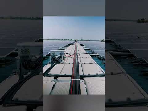 200.000 solar panels on the backwaters of a dam