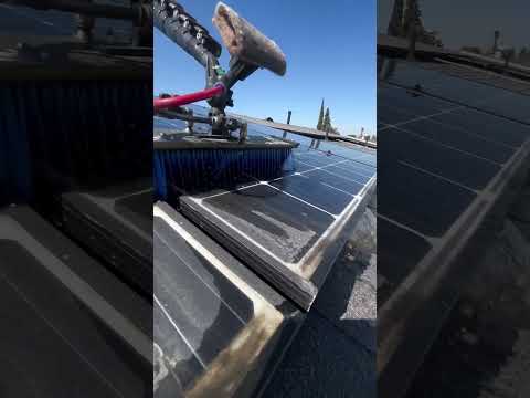 Clean your panels! #solarenergy #renewableenergy #solarenergy #solarpanels #eficienciaenergética
