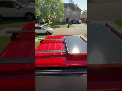 Jackery 100w Solar panel, 2000w Jackery Explorer Pro & F40C4TMP fridge Gladiator Overland Adventures