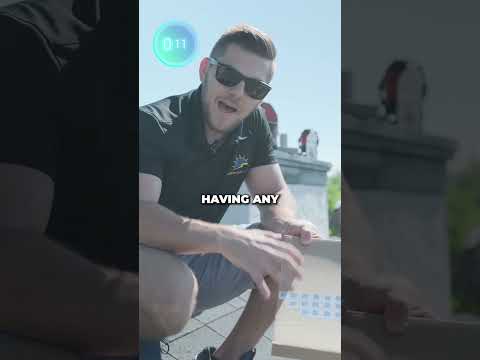 Monitor your solar panels in real time!☀️📲Here’s how we connect them to your phone.