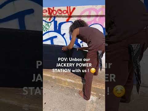 UNBOXING OUR NEW JACKERY & SOLAR PANELS! #rvlife #motorhomelife #Jackery #Powerstation #solar
