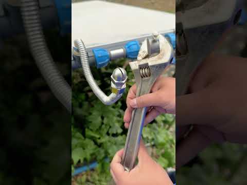 How do you clean solar panels?#solarpanelinstallation