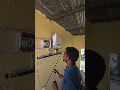 SOLAR PANEL CLEANING  SOLAR INDIA || @epinfo395 || #solarconverter #solarpanels #shorts