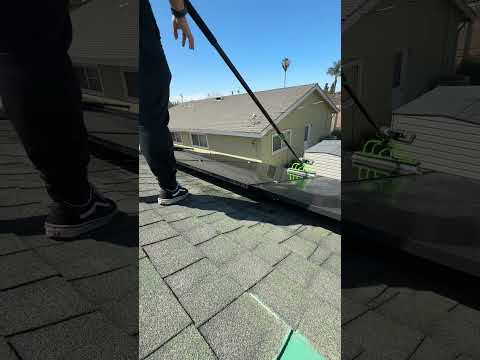 How to Clean Solar Panels