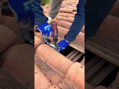 Crash 😉 #fifthelement #solarpanels #hardwork #greenenergy #pv #electric #construction #shorts