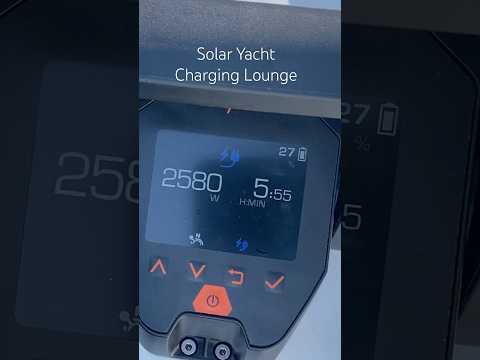 ⁠Electric boat @kaebon charging solar power at the floating SOLAR YACHT CHARGING LOUNGE🔋🔌🚤🪫☀️