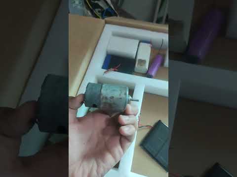 Solar Panel  Se Dc Motor Chalayi 😱 #science #solarsystem #electric #solar #solarpanels #solarplant