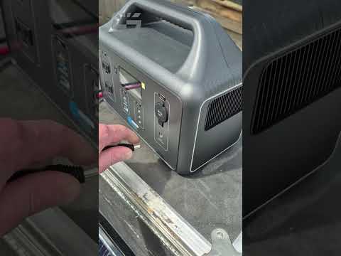 🇨🇦 Lumera Solar Panel with a Portable Lithium Power Station