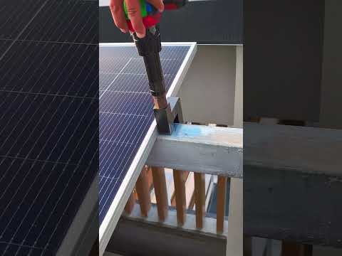 The process of fixing photovoltaic panels- Good tools and machinery make work easy