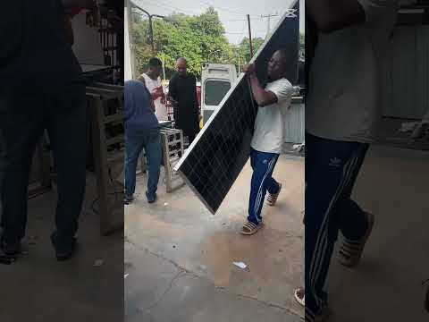 Compact Solar Panel – 200W, Portable & Durable 🔋