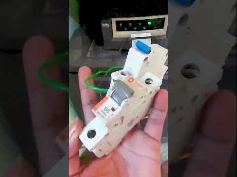 mcb for solar system | dc mcb vs ac mcb | solar panel mai ac mcb laga skte hai ? | techonline