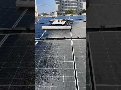 Robot that cleans dirt on solar panels #shorts