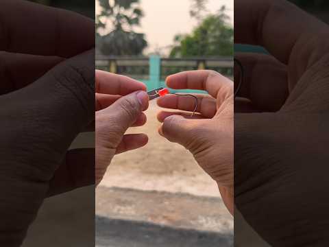 Calculator ke chhote solar panel se kya ho sakta hai? ☀️😳#viral #experiment #trending