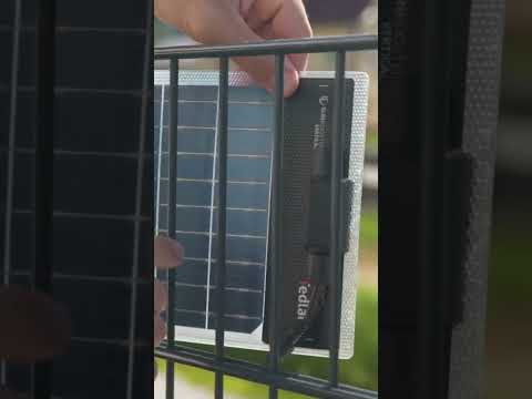 This Smart Solar Wall Generates Power All Day 😳