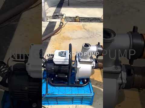 Off-Grid Irrigation: Powerful Solar Pump with PV Panels 🚜💦#shorts #solarpumpset #irrigation